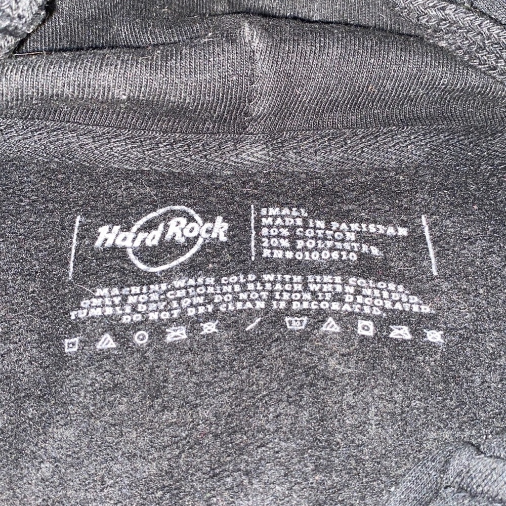 HARD ROCK SWEATER 🧵🪡 - Picture 3 of 3